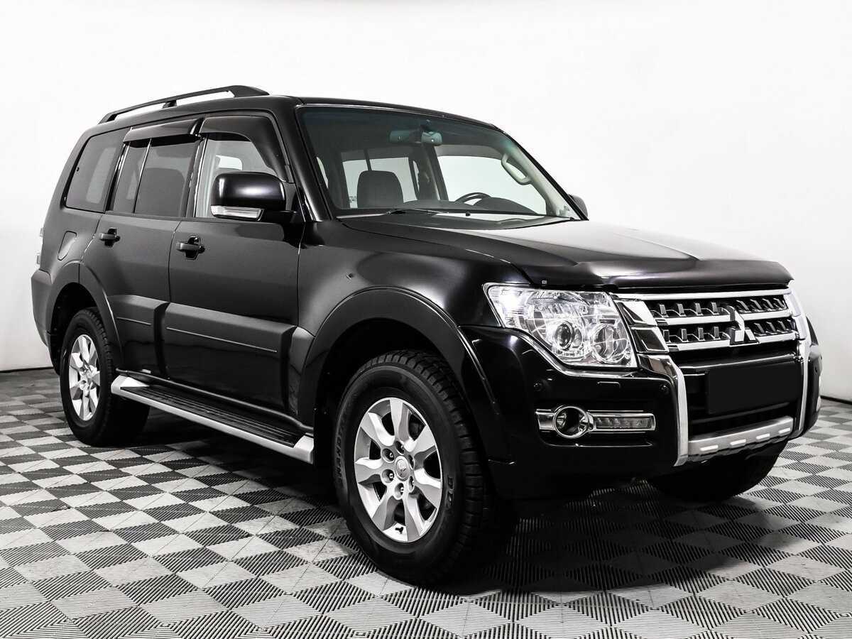 Mitsubishi Pajero б/у, 2015, Автоматическая. Фото: #2