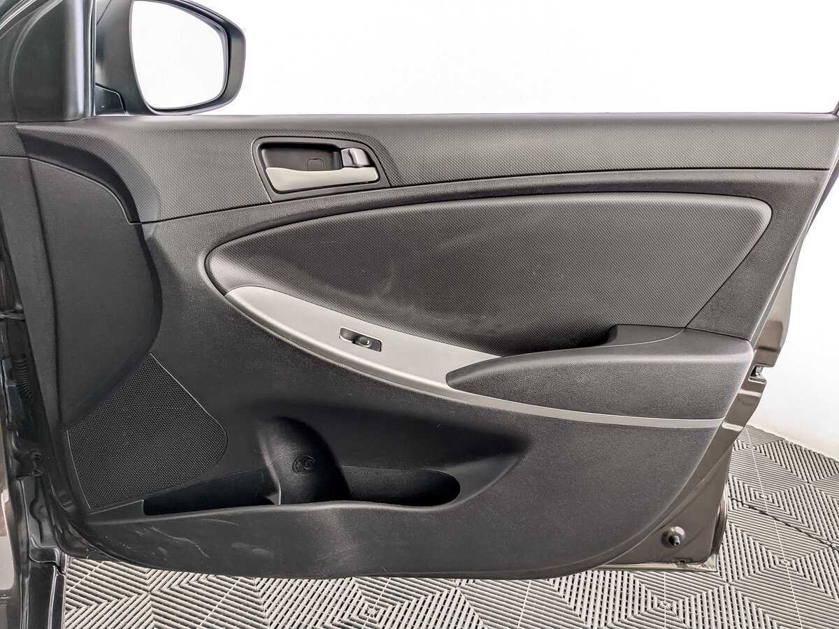 Hyundai Solaris б/у, 2016, Автоматическая. Фото: #22