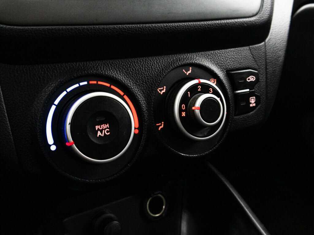 Kia Rio б/у, 2013, Механическая. Фото: #14