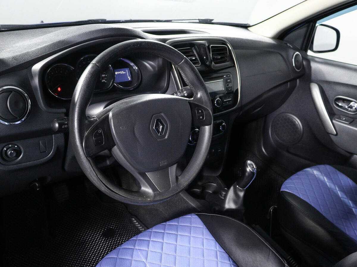 Renault Sandero б/у, 2015, Механическая. Фото: #11