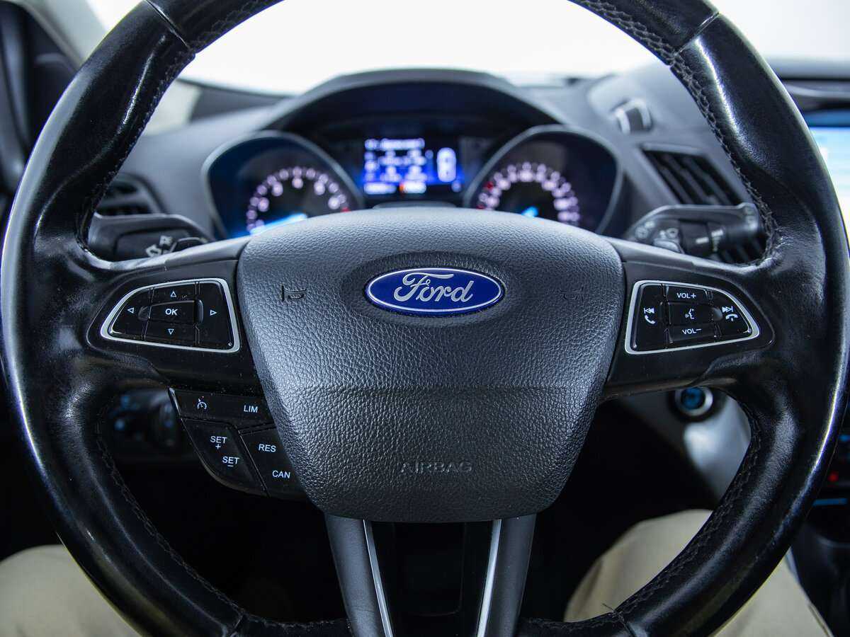 Ford Kuga б/у, 2017, Автоматическая. Фото: #6