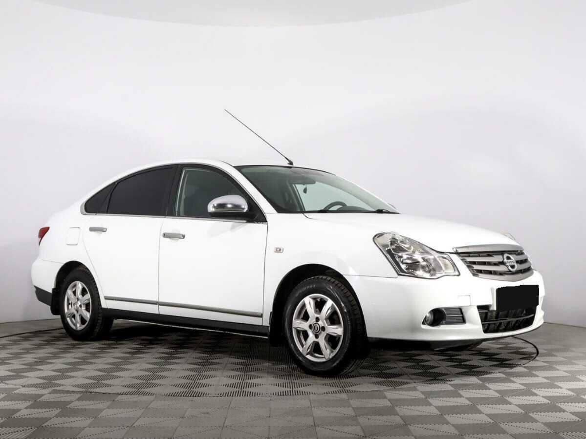 Nissan Almera б/у, 2015, Механическая. Фото: #2