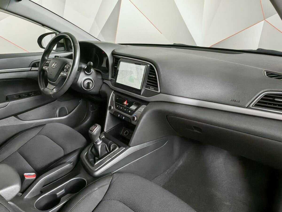 Hyundai Elantra б/у, 2018, Механическая. Фото: #7