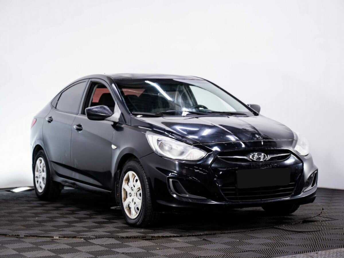 Hyundai Solaris б/у, 2013, Механическая. Фото: #2