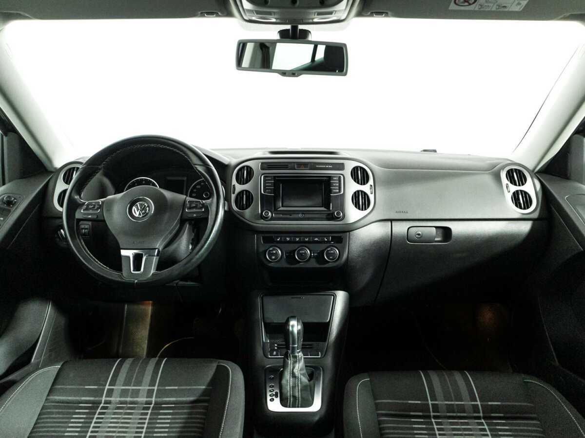 Volkswagen Tiguan б/у, 2015, Автоматическая. Фото: #12