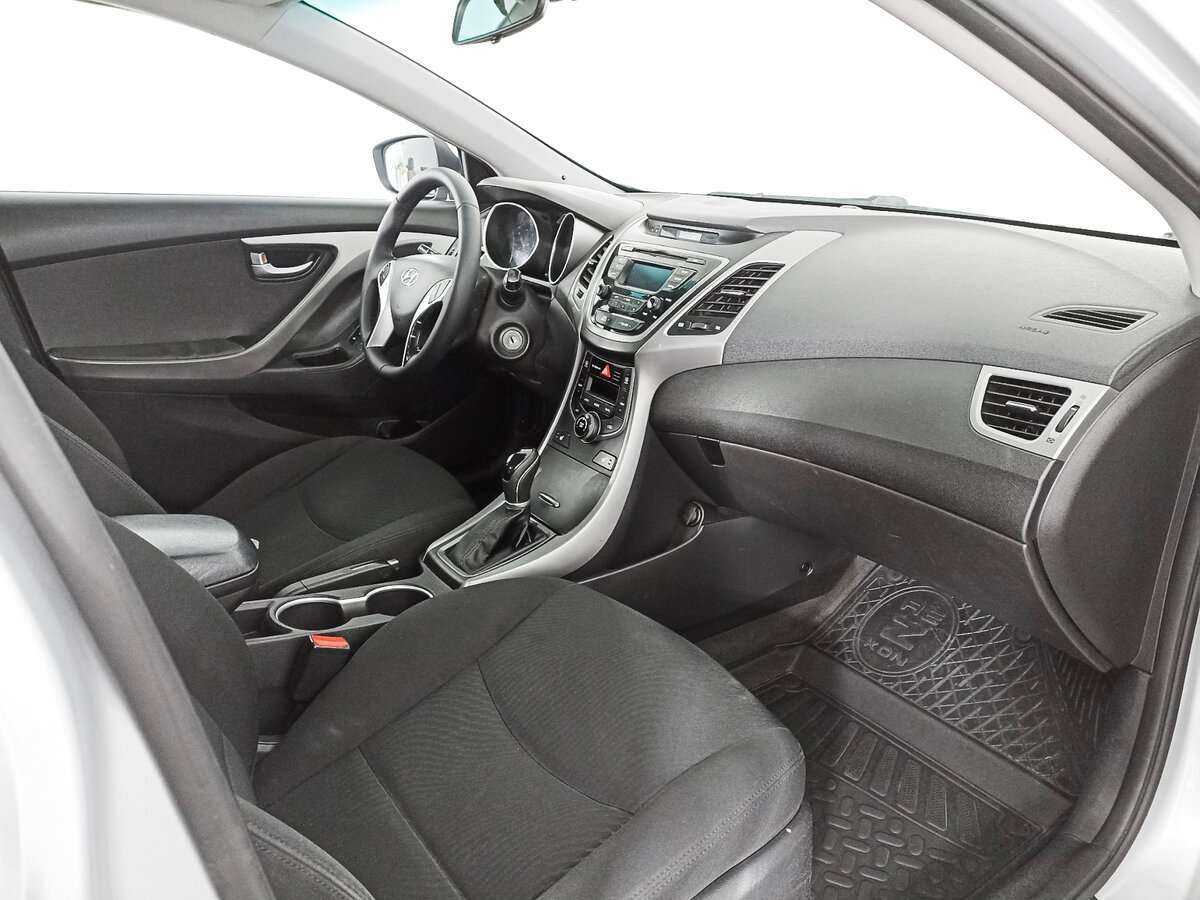 Hyundai Elantra б/у, 2014, Автоматическая. Фото: #8