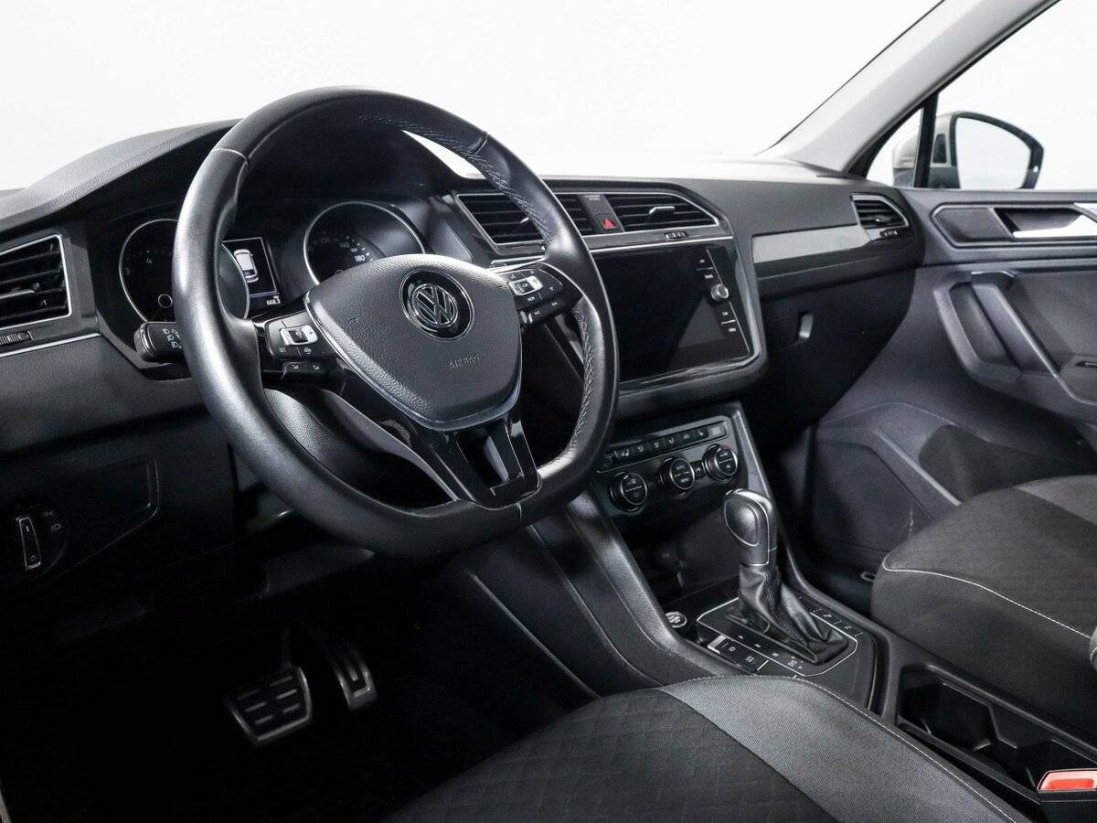 Volkswagen Tiguan б/у, 2018, Роботизированная. Фото: #9