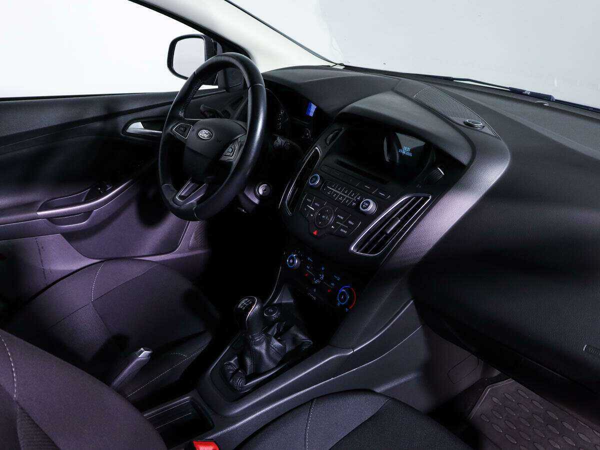 Ford Focus б/у, 2016, Механическая. Фото: #7
