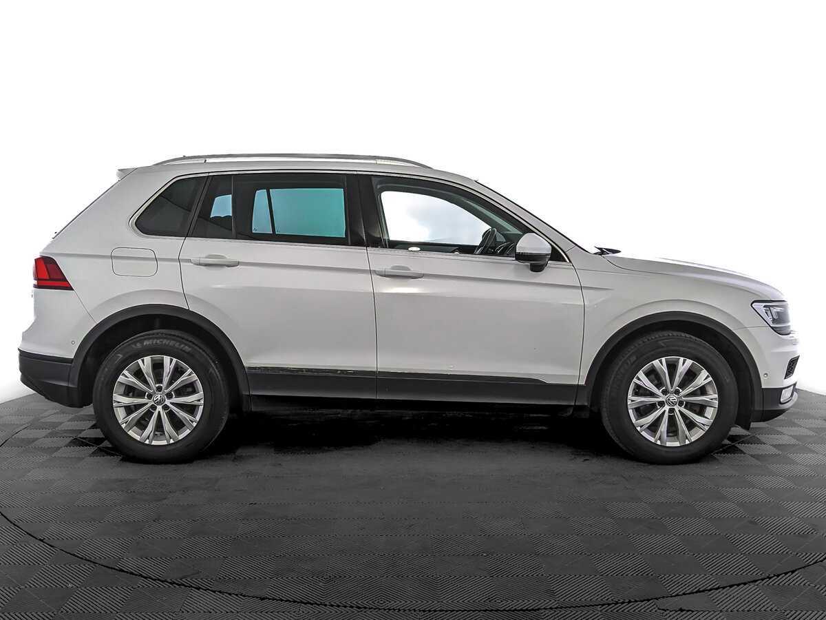 Volkswagen Tiguan б/у, 2017, Роботизированная. Фото: #3