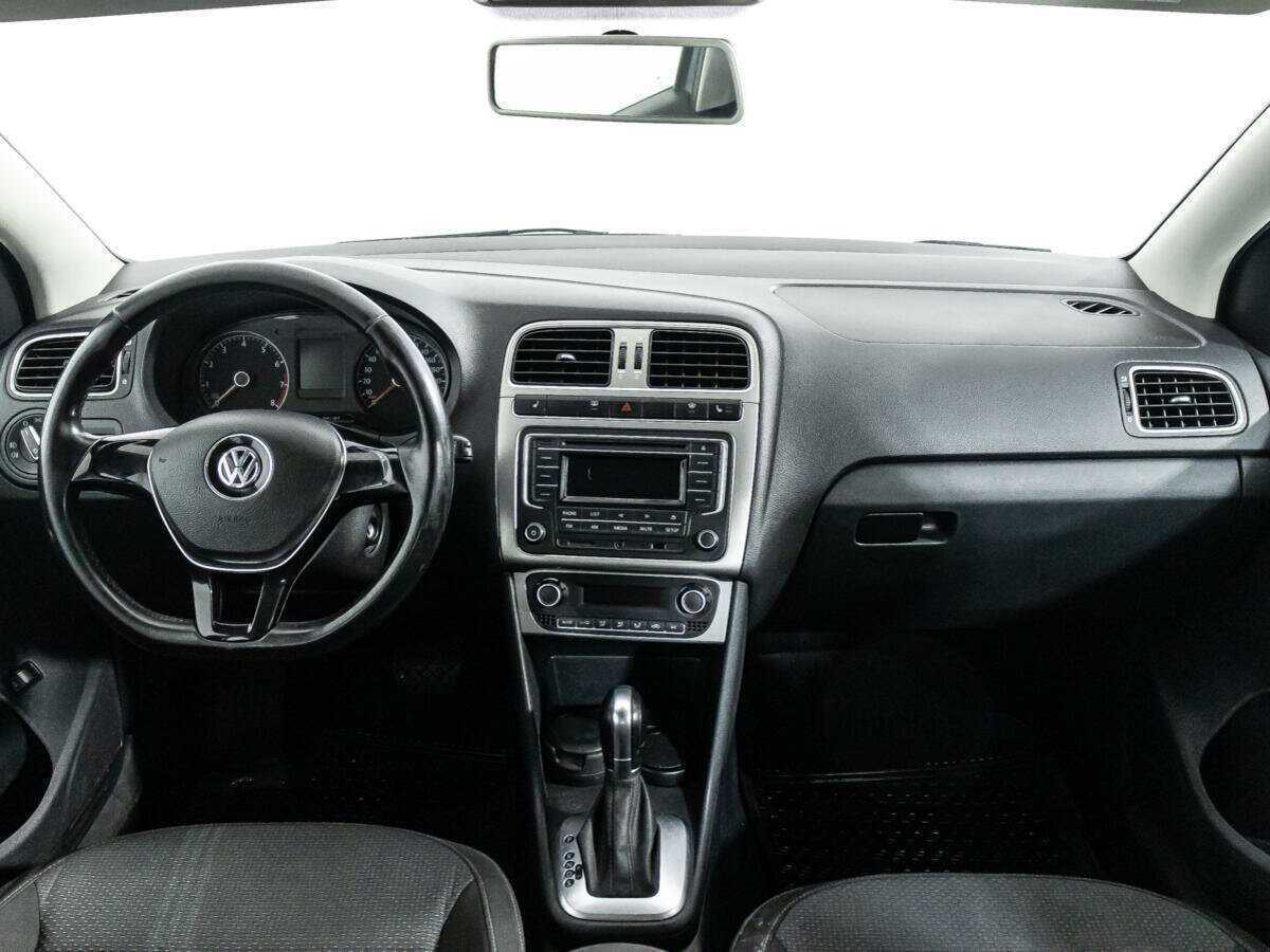 Volkswagen Polo б/у, 2017, Автоматическая. Фото: #12