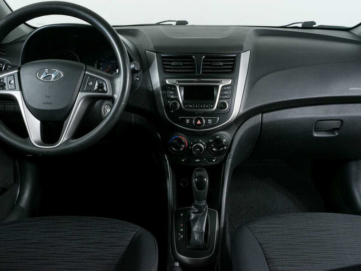 Hyundai Solaris б/у, 2014, Автоматическая. Фото: #9