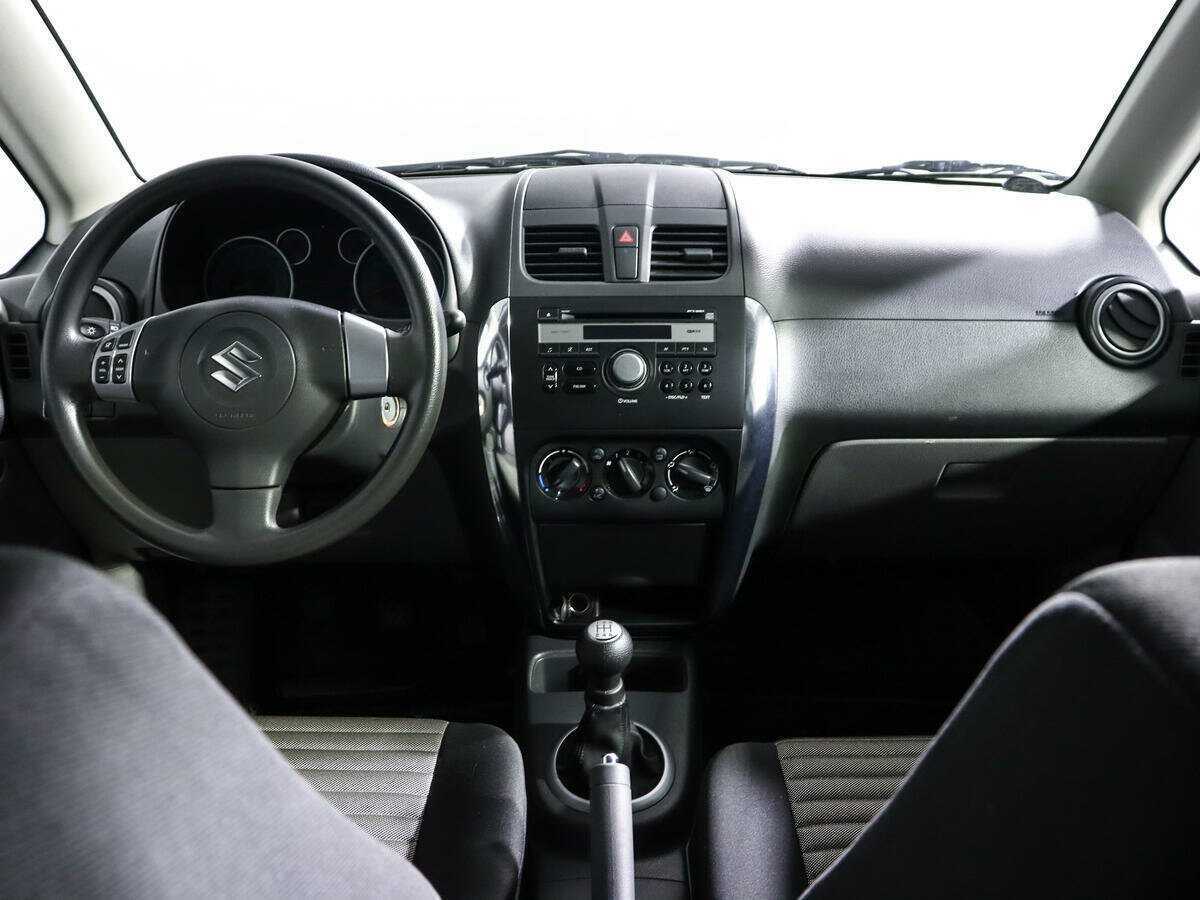 Suzuki SX4 б/у, 2014, Механическая. Фото: #11