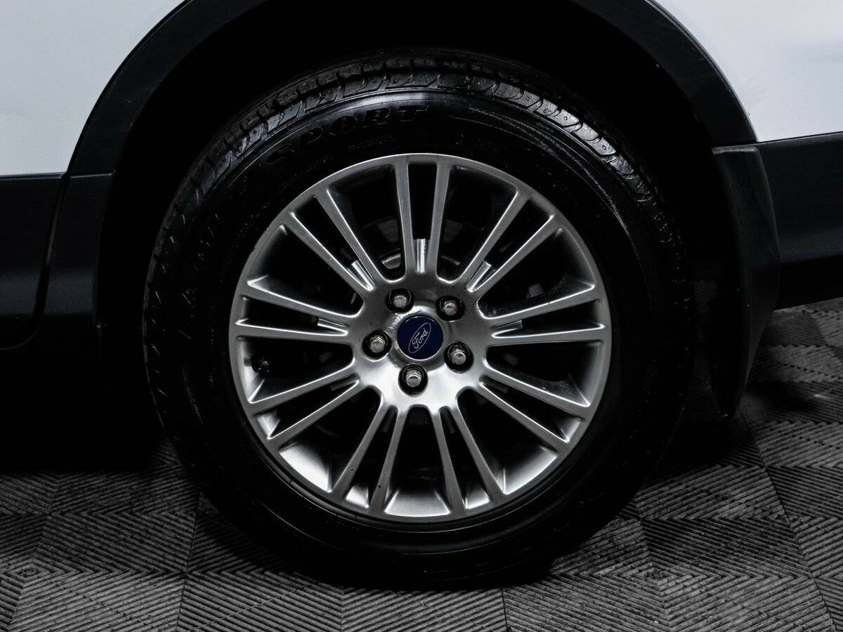 Ford Kuga б/у, 2014, Автоматическая. Фото: #12