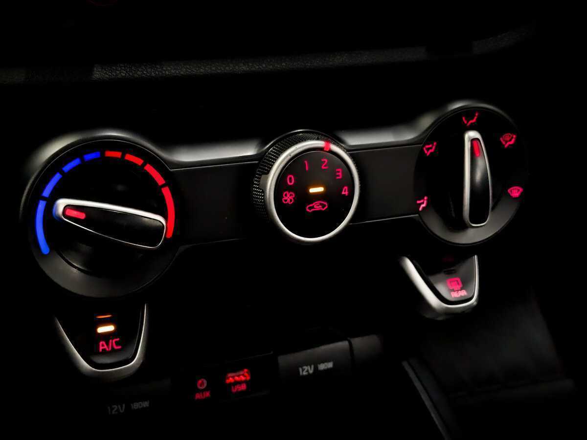 Kia Rio б/у, 2020, Автоматическая. Фото: #21