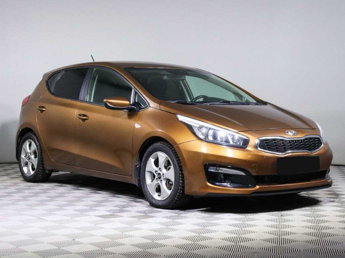 Kia Ceed б/у, 2015, Автоматическая. Фото: #2
