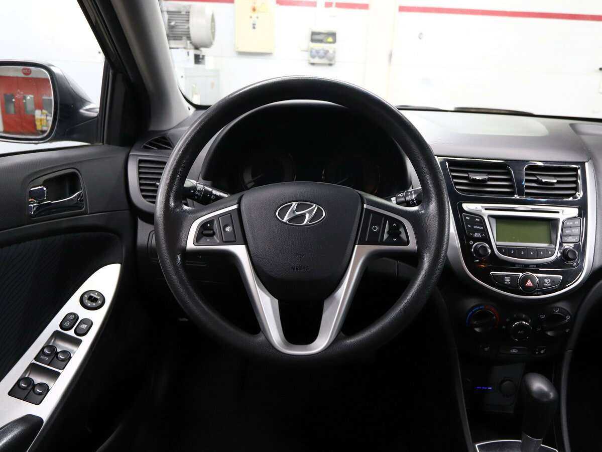 Hyundai Solaris б/у, 2014, Автоматическая. Фото: #14