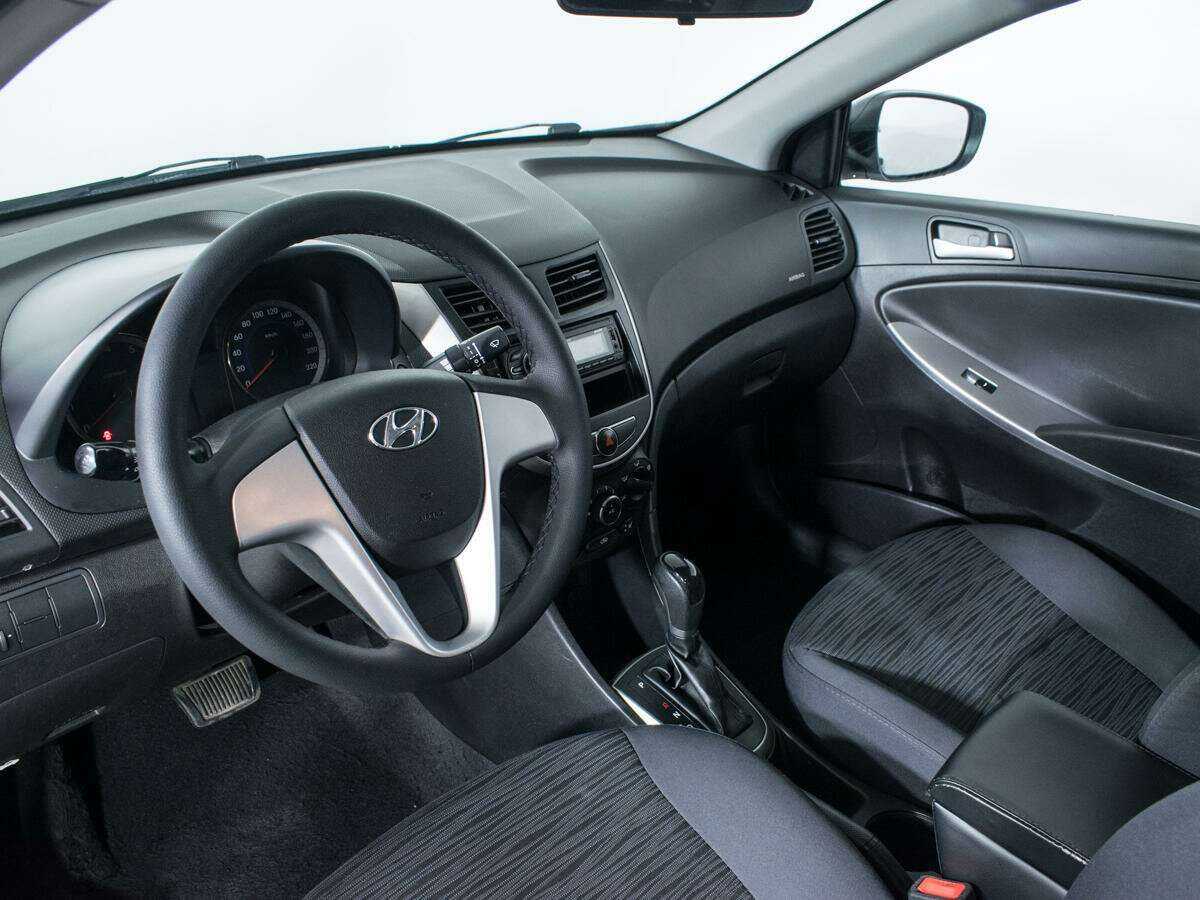 Hyundai Solaris б/у, 2015, Автоматическая. Фото: #12