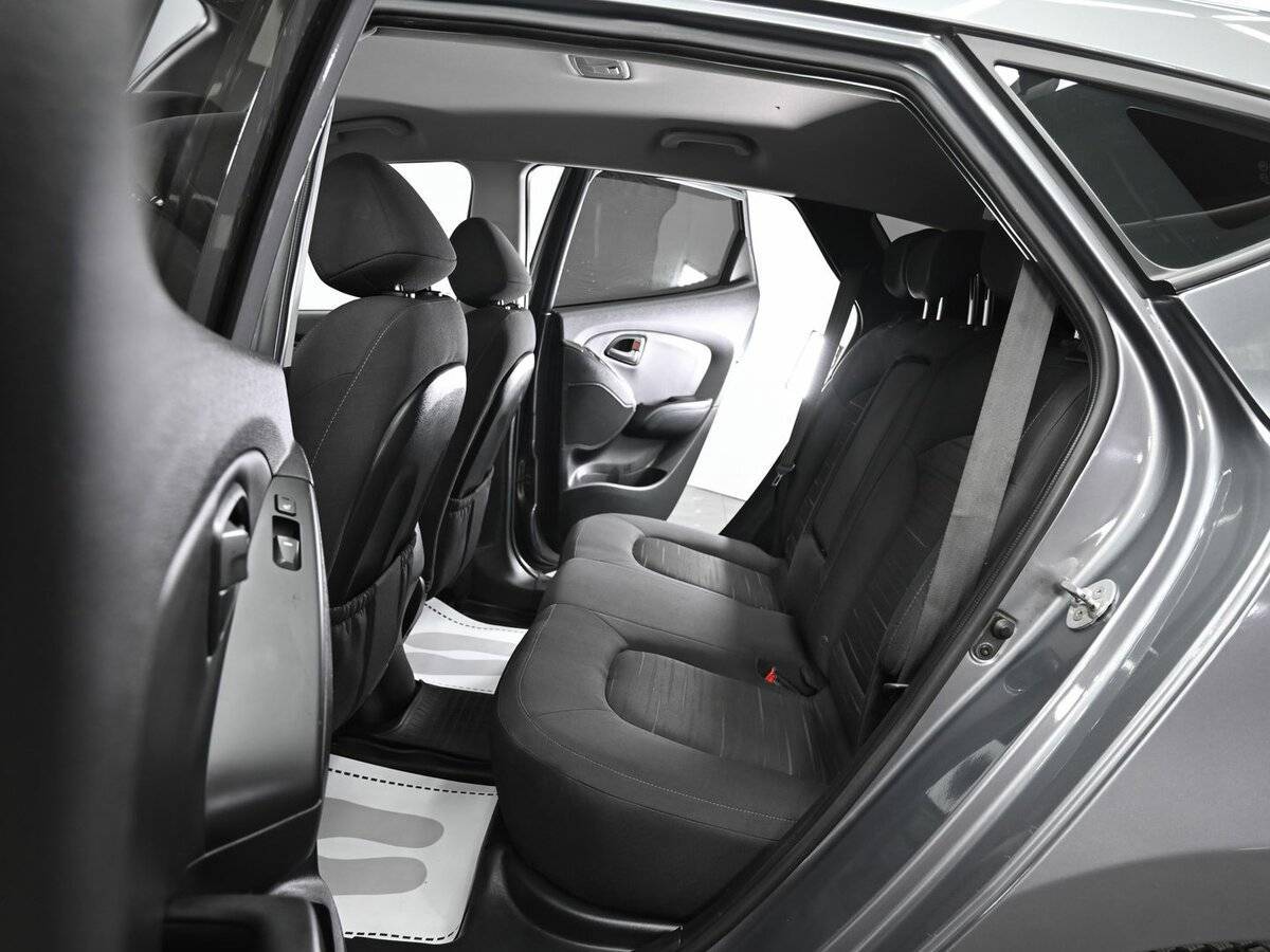 Hyundai ix35 б/у, 2014, Автоматическая. Фото: #13