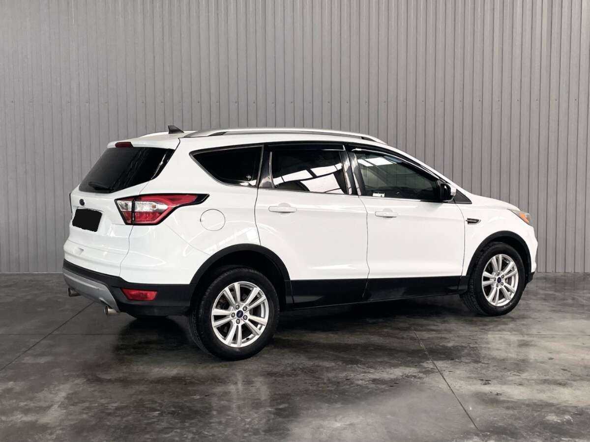 Ford Kuga б/у, 2017, Автоматическая. Фото: #4