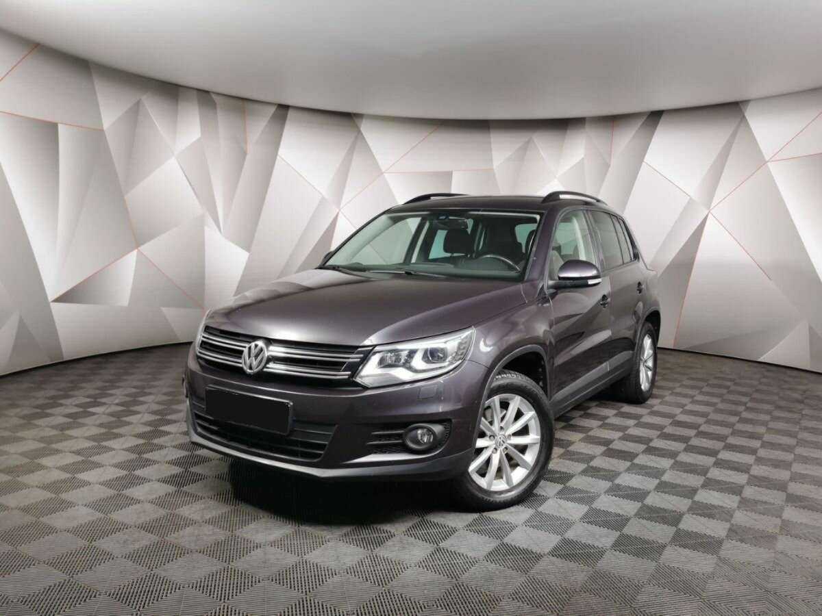 Volkswagen Tiguan б/у, 2015, Автоматическая. Фото: #0