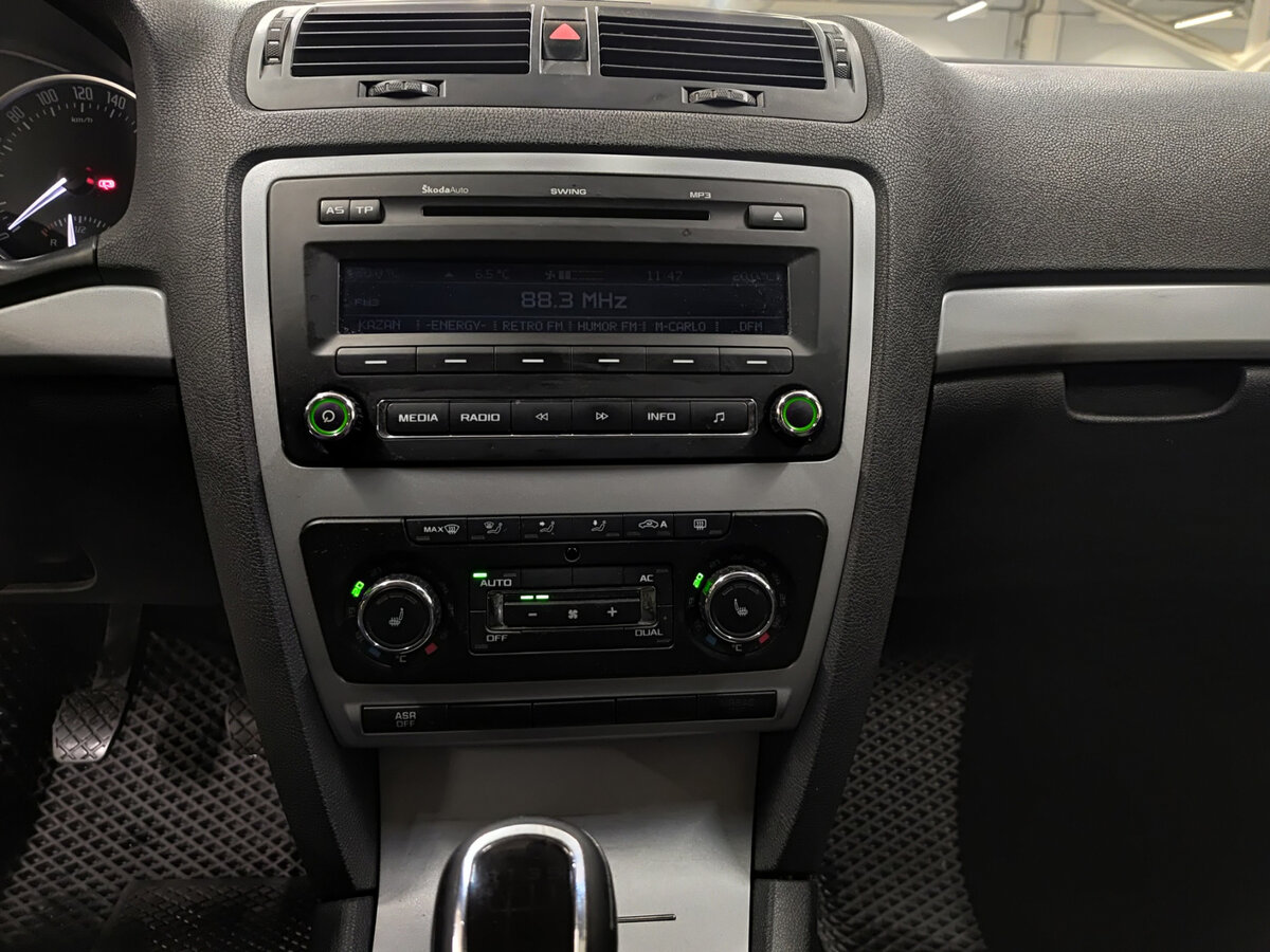 Skoda Octavia б/у, 2013, Механическая. Фото: #13