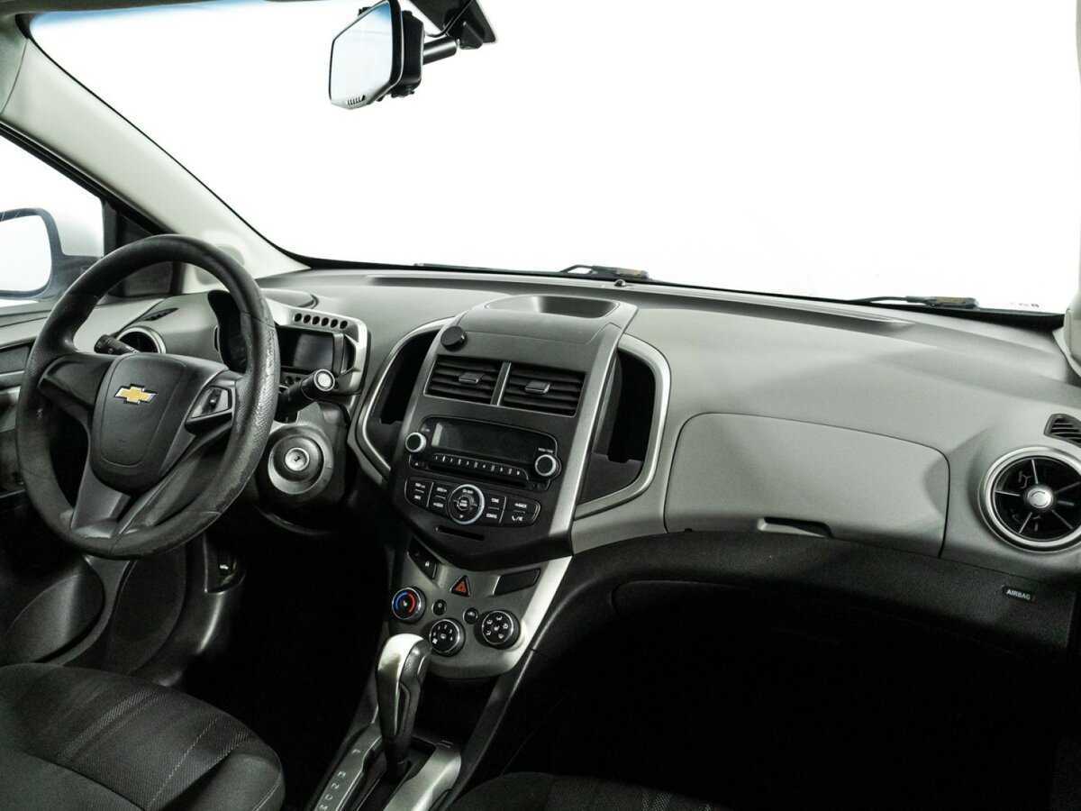 Chevrolet Aveo б/у, 2015, Автоматическая. Фото: #8