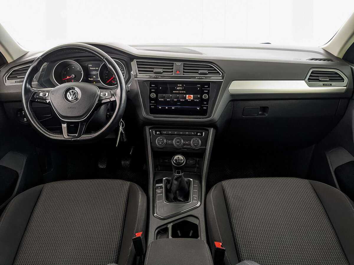 Volkswagen Tiguan б/у, 2020, Механическая. Фото: #12