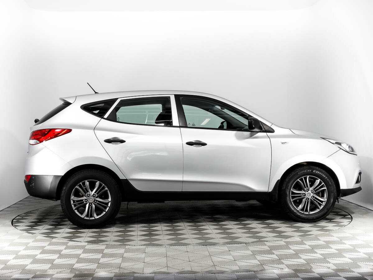 Hyundai ix35 б/у, 2013, Автоматическая. Фото: #3