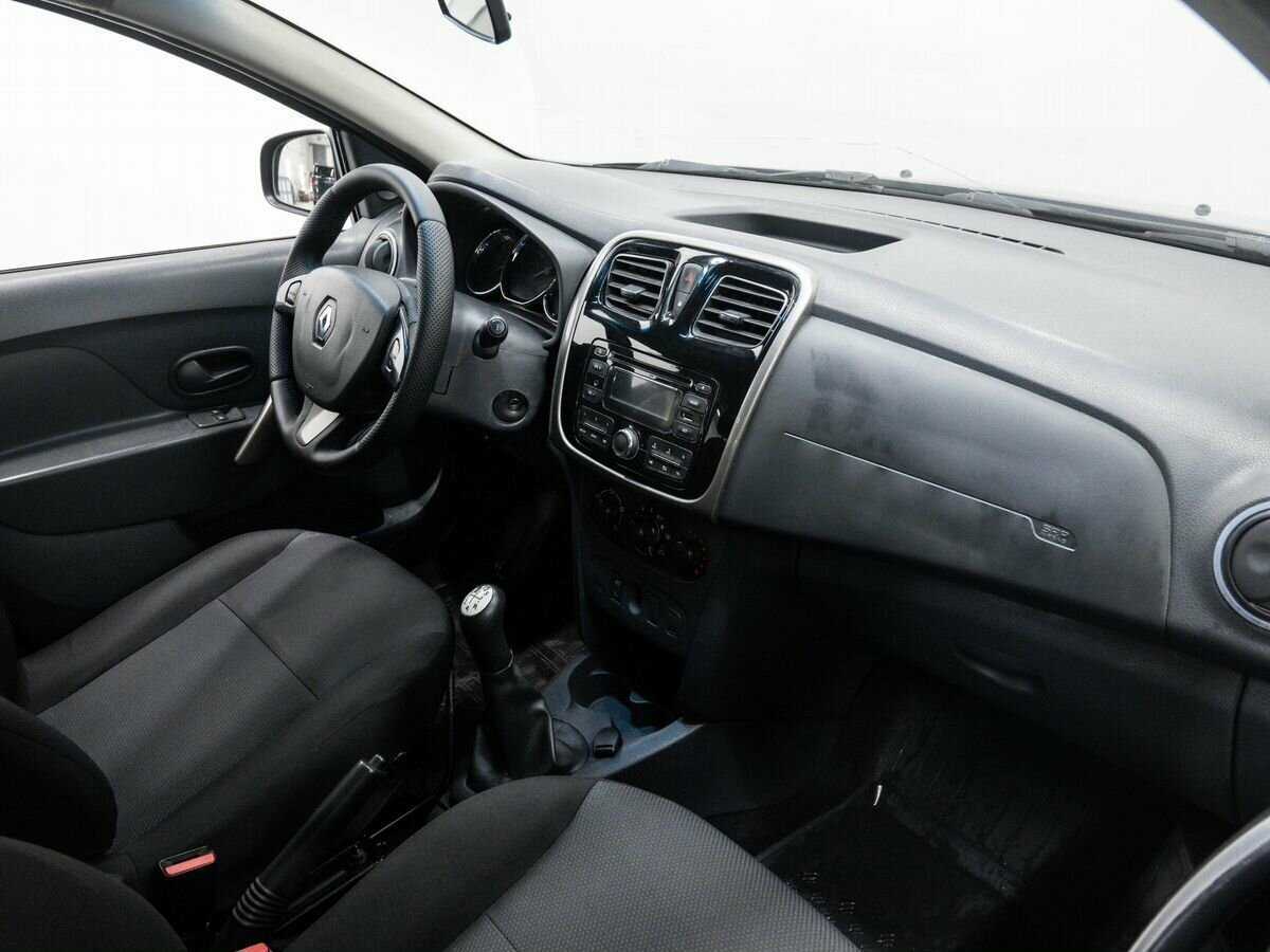 Renault Sandero б/у, 2016, Механическая. Фото: #5