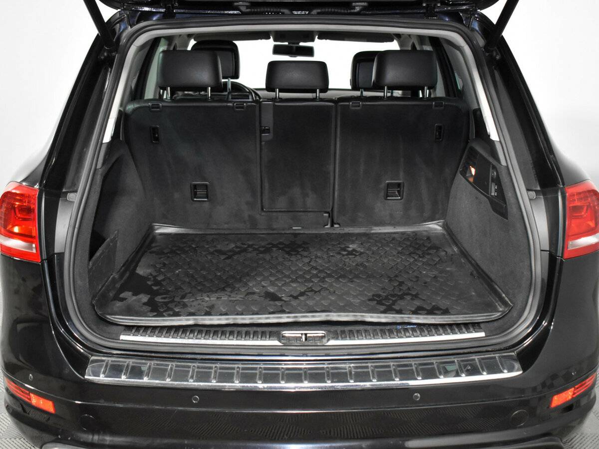 Volkswagen Touareg б/у, 2014, Автоматическая. Фото: #17