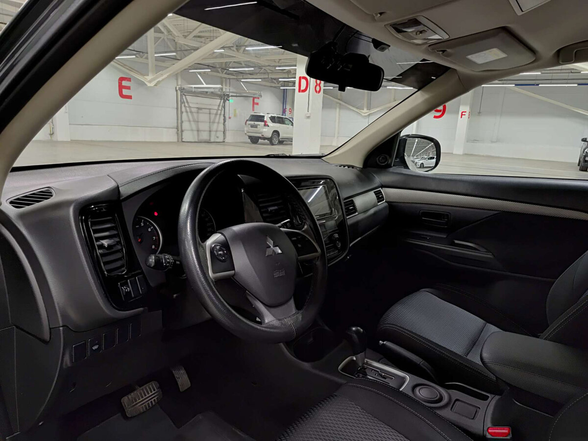 Mitsubishi Outlander б/у, 2016, Вариатор. Фото: #15