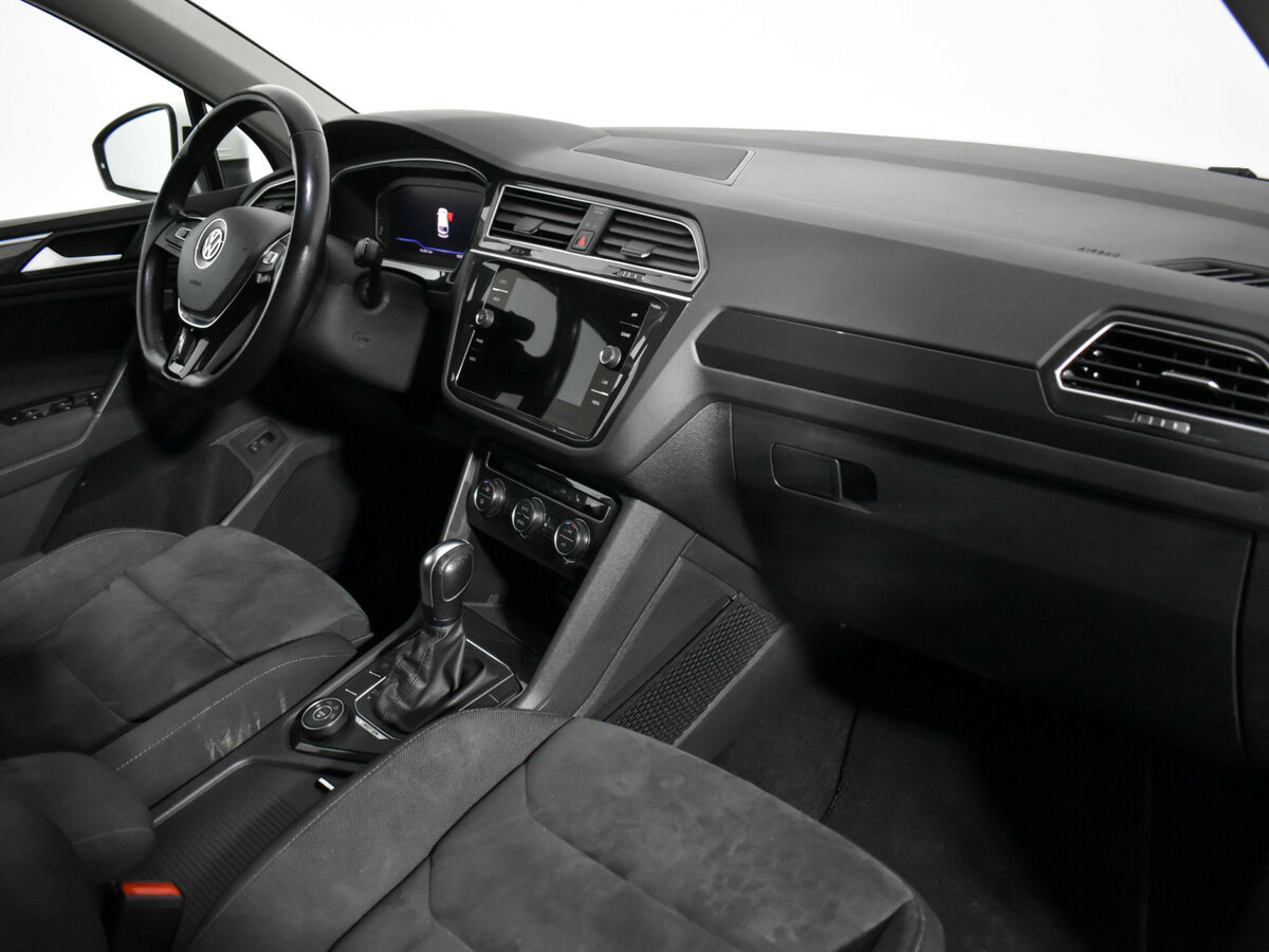 Volkswagen Tiguan б/у, 2020, Роботизированная. Фото: #16