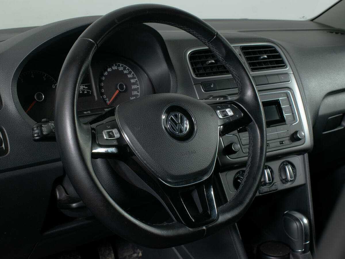 Volkswagen Polo б/у, 2019, Автоматическая. Фото: #10