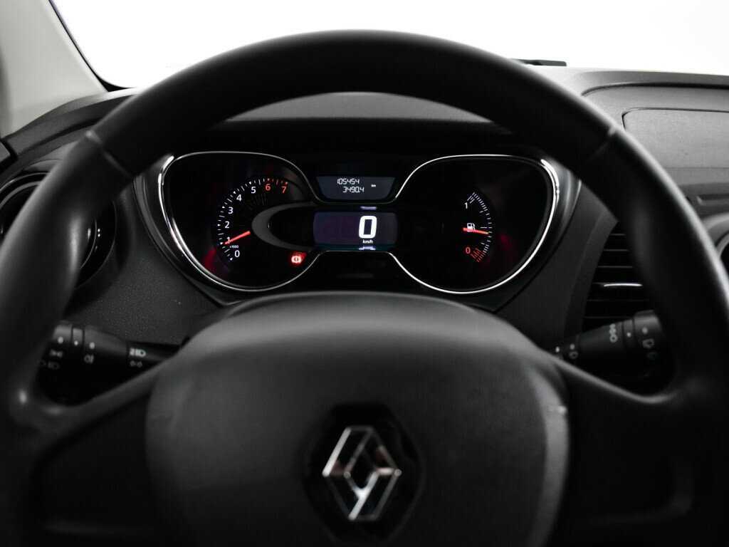 Renault Kaptur б/у, 2017, Механическая. Фото: #10