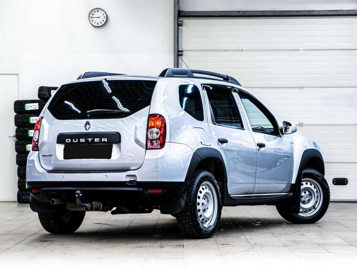 Renault Duster б/у, 2012, Механическая. Фото: #2