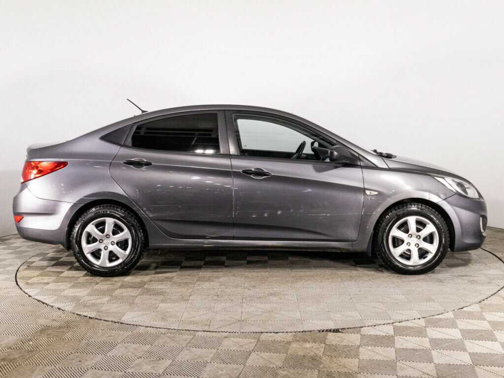 Hyundai Solaris б/у, 2013, Автоматическая. Фото: #3