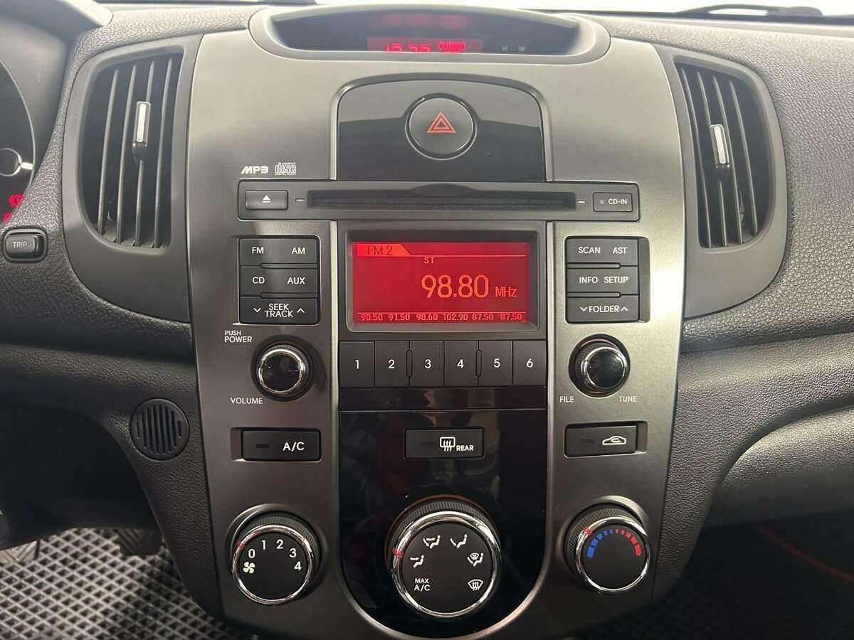 Kia Cerato б/у, 2013, Механическая. Фото: #9