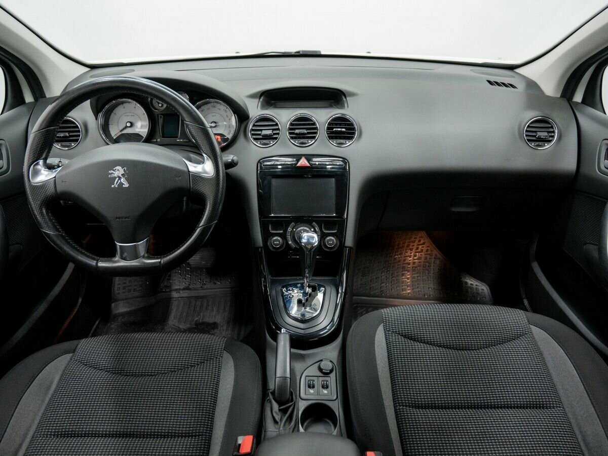 Peugeot 408 б/у, 2017, Автоматическая. Фото: #9