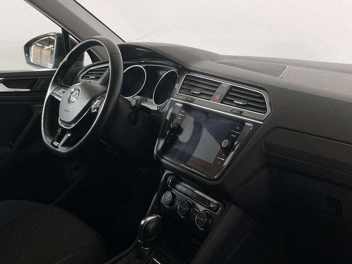 Volkswagen Tiguan б/у, 2019, Роботизированная. Фото: #8
