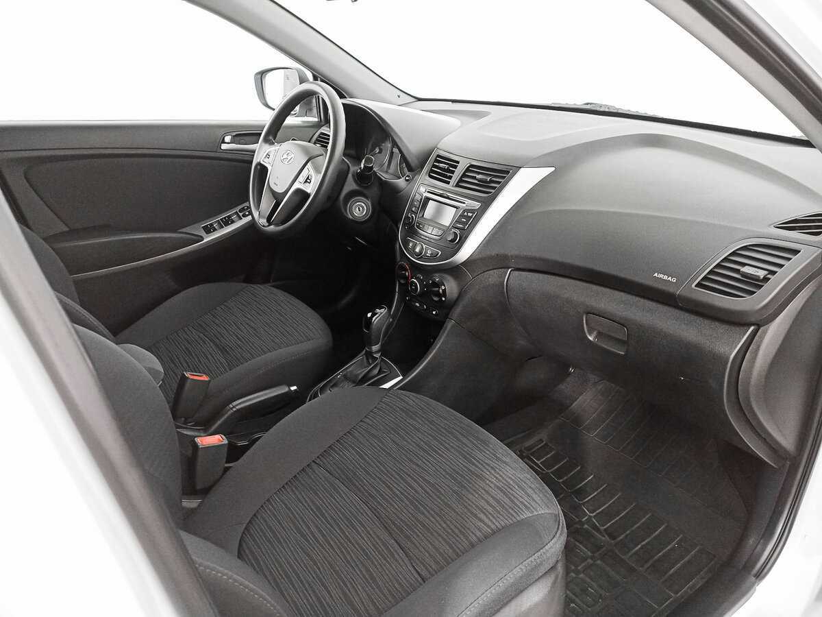 Hyundai Solaris б/у, 2016, Автоматическая. Фото: #8