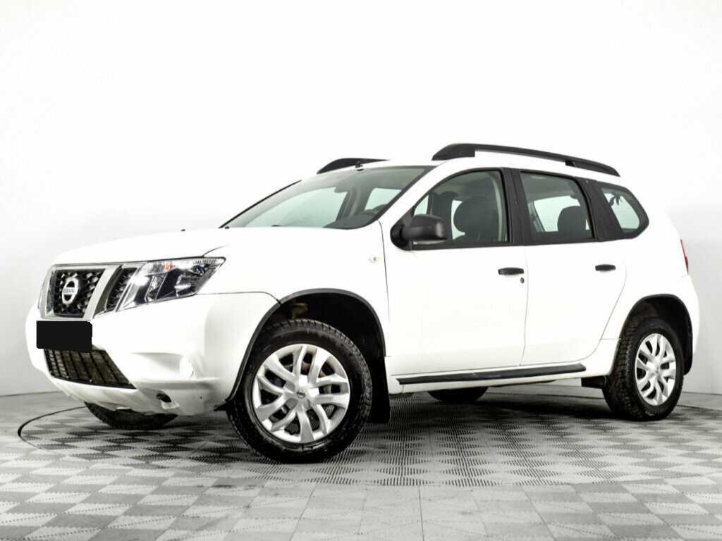 Nissan Terrano б/у, 2016, Механическая. Фото: #0