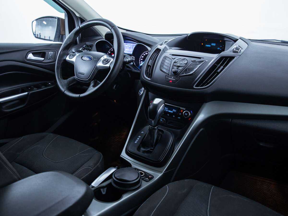 Ford Kuga б/у, 2013, Автоматическая. Фото: #9