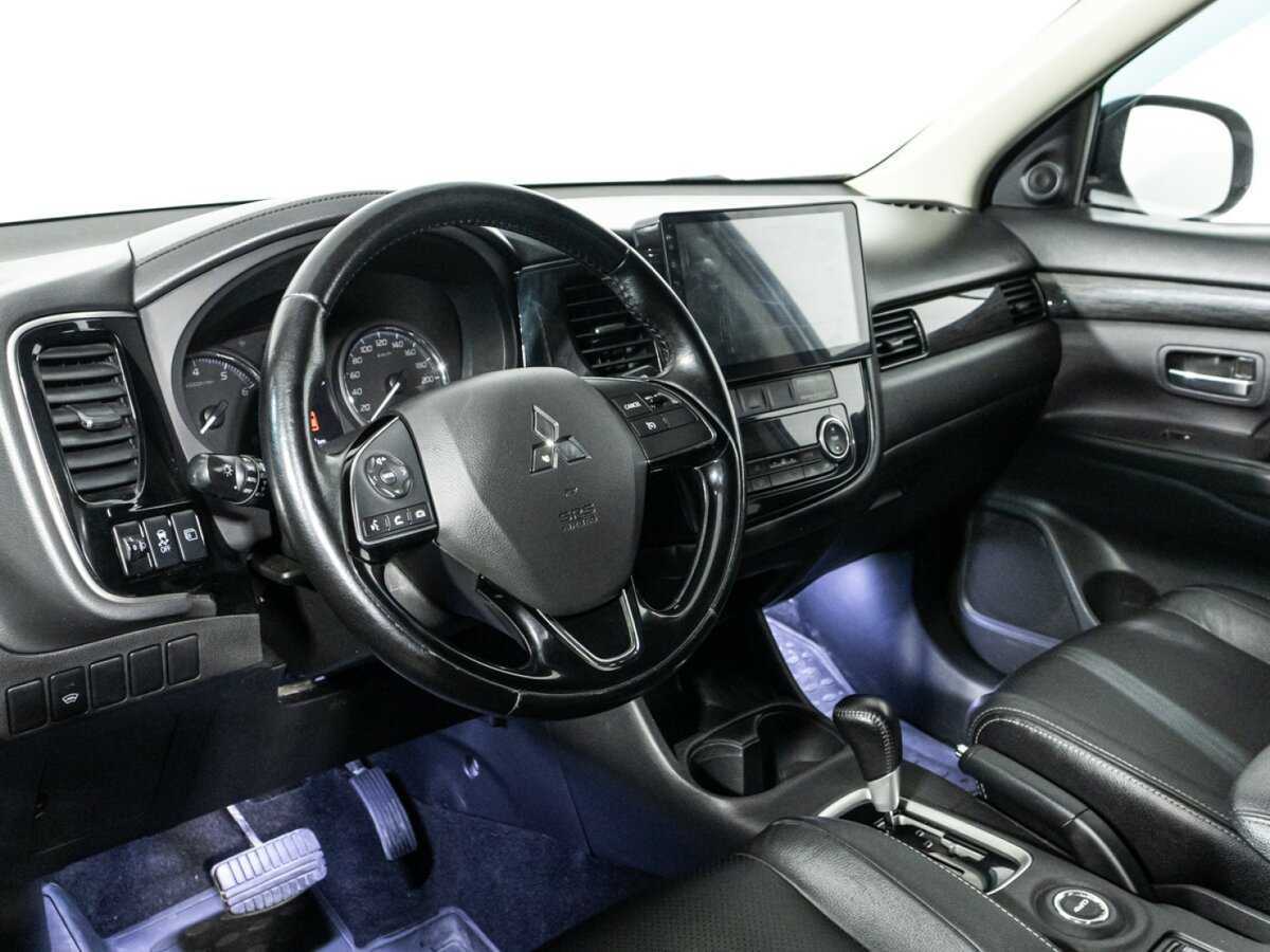 Mitsubishi Outlander б/у, 2016, Вариатор. Фото: #10