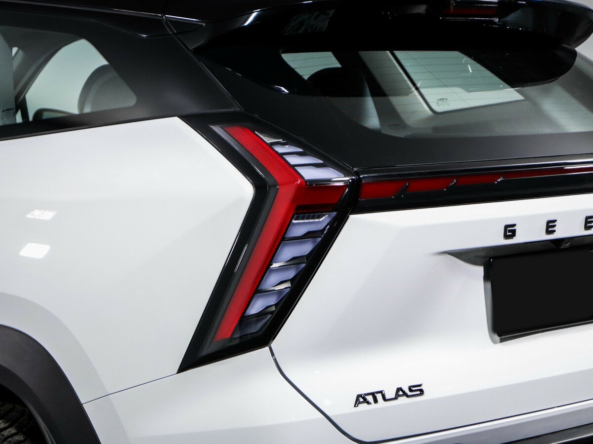 Geely Atlas б/у, 2024, Автоматическая. Фото: #3