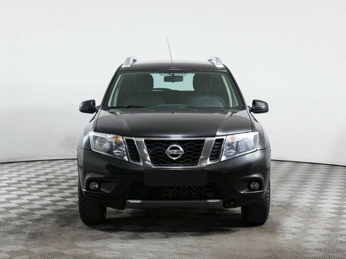 Nissan Terrano б/у, 2016, Автоматическая. Фото: #1