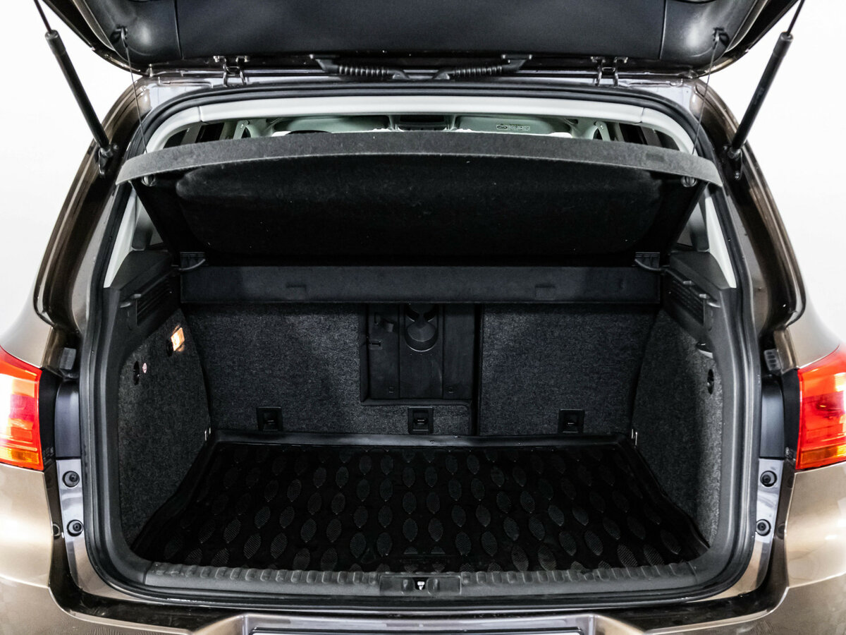 Volkswagen Tiguan б/у, 2014, Механическая. Фото: #19