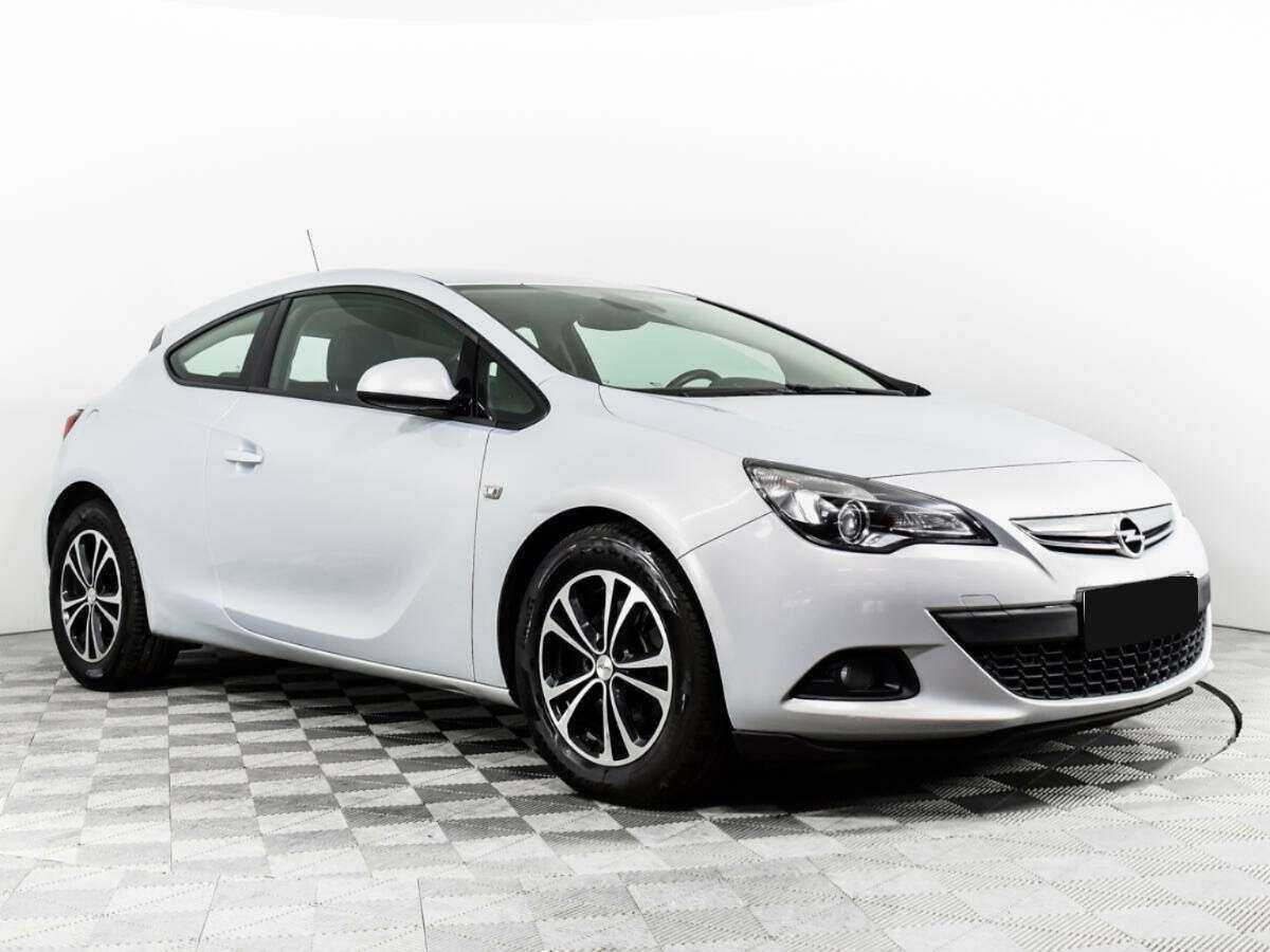 Opel Astra б/у, 2012, Механическая. Фото: #2