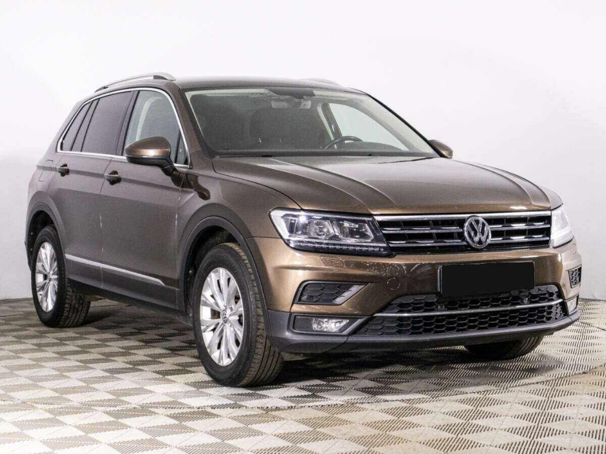 Volkswagen Tiguan б/у, 2017, Роботизированная. Фото: #2