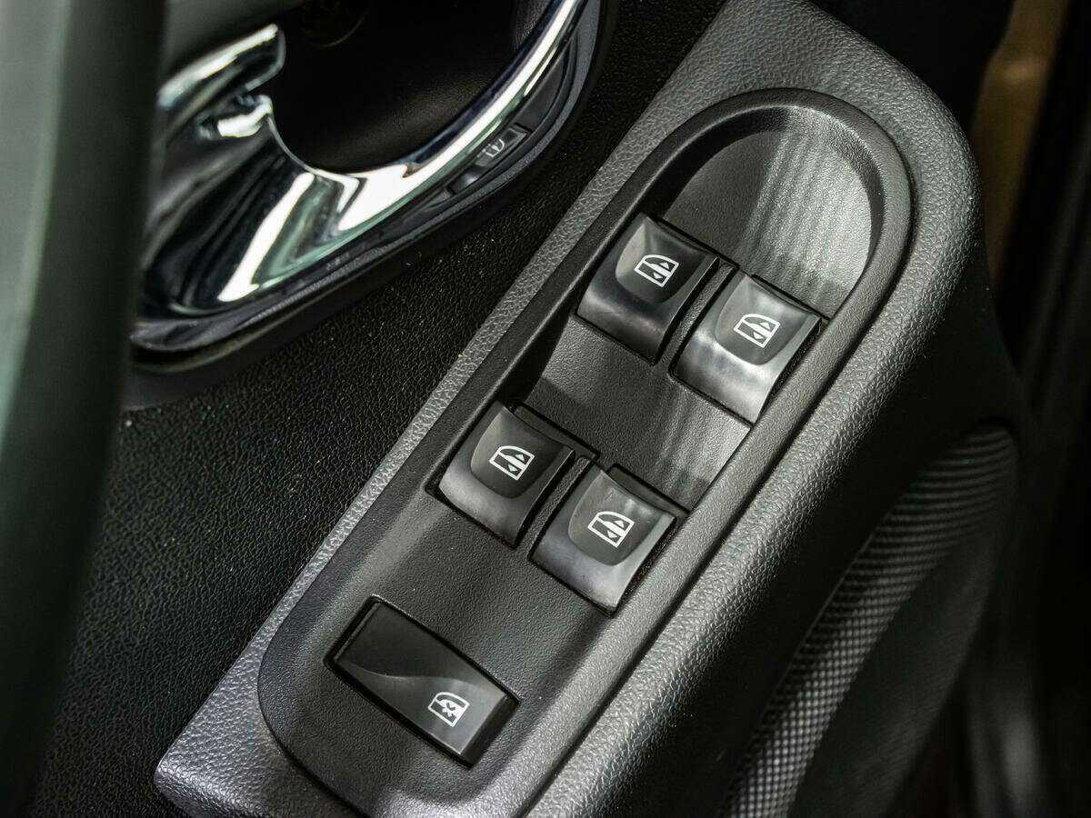 Renault Duster б/у, 2015, Автоматическая. Фото: #15