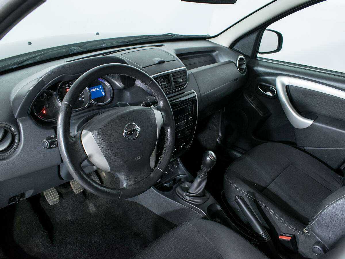 Nissan Terrano б/у, 2016, Механическая. Фото: #12